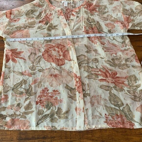 Tribal Floral Blouse in Pink and Cream - Picture 5 of 10